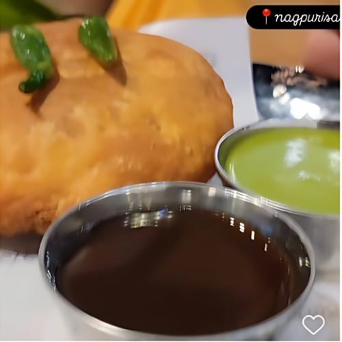 Shegaon Kachori (1 Piece).