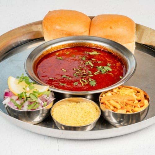 Misal Paav Plate (2 Pieces).